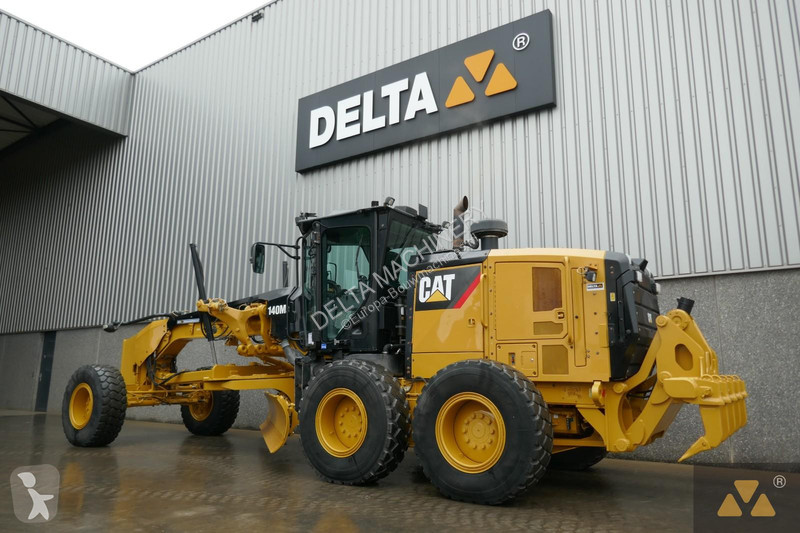 Грейдер Caterpillar 140M3