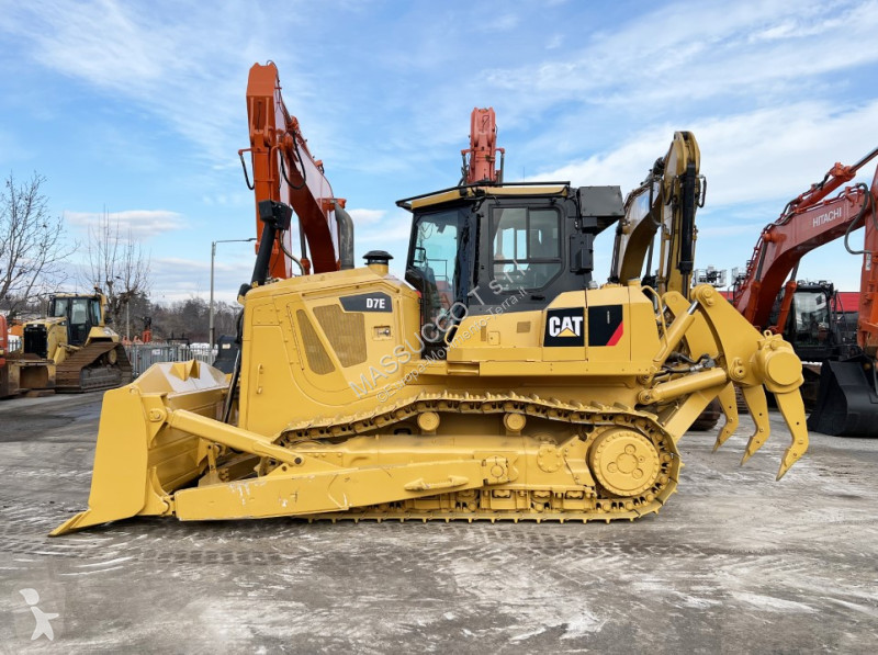 Grejder Caterpillar D7E