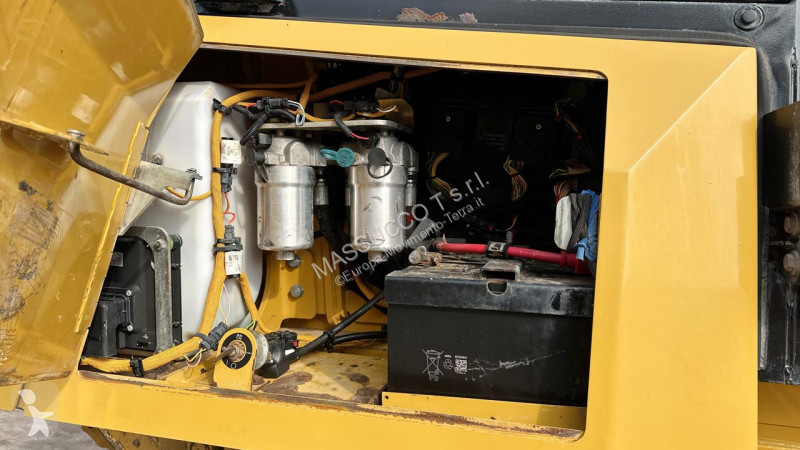 Grejder Caterpillar D6K2LGP