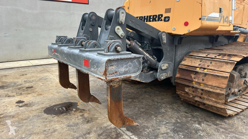 ممهدة طرق Liebherr PR 714