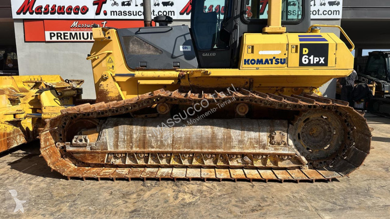 ممهدة طرق Komatsu D61PX