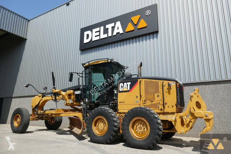 Grejder Caterpillar 140M