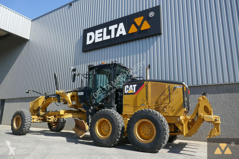Грейдер Caterpillar 160M