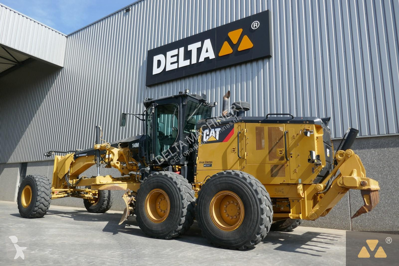 Niveladora Caterpillar