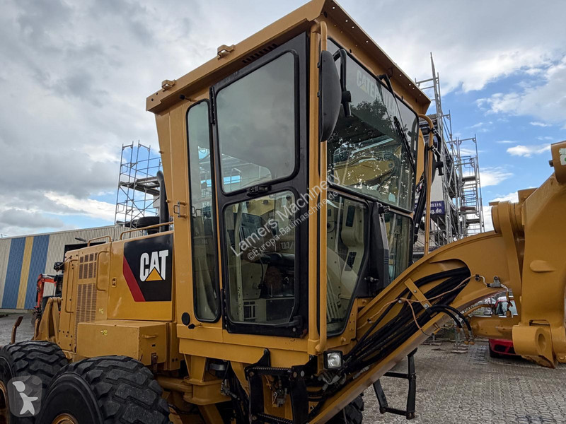 Niveladora Caterpillar 140K .