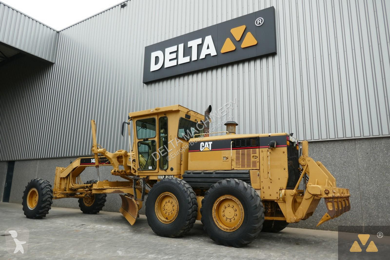 Niveladora Caterpillar