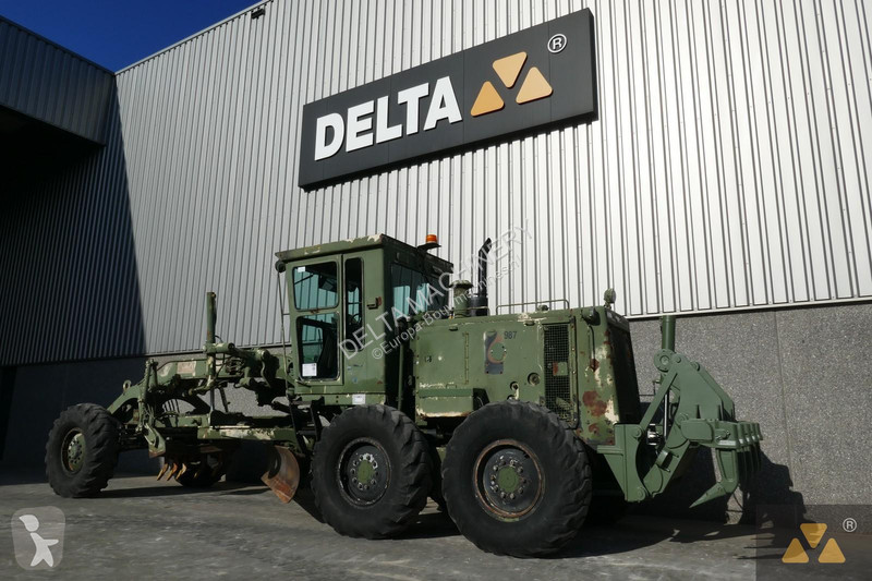 Грейдер Caterpillar Ex-army