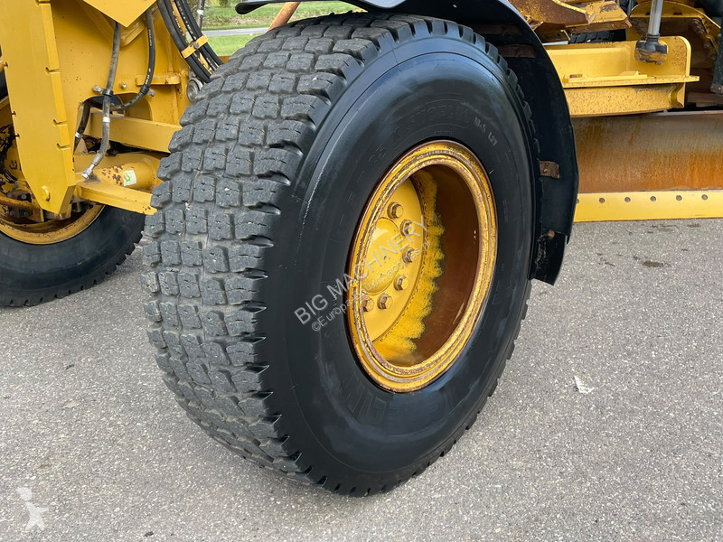 ممهدة طرق Caterpillar 140M