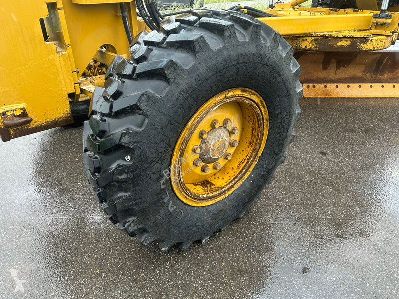 ممهدة طرق Caterpillar 120K | NEW TIRES