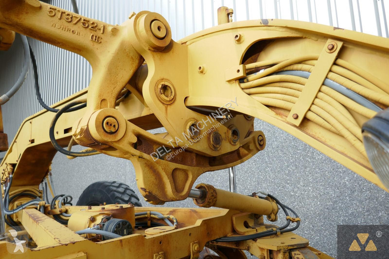 Grejdr Caterpillar