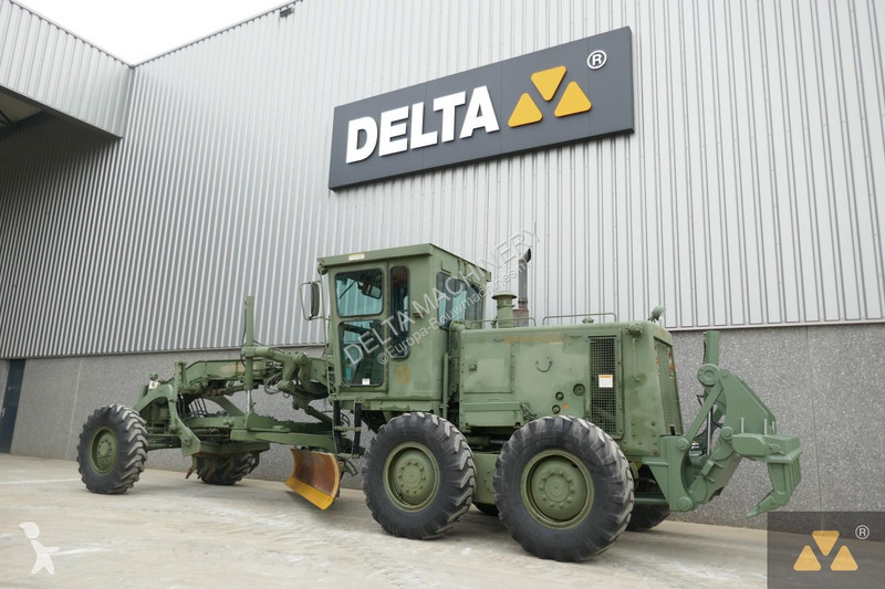 Grejdr Caterpillar Ex-army