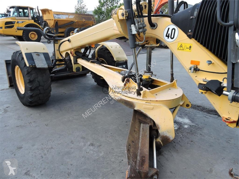 Planeringshøvl New Holland F106.6A