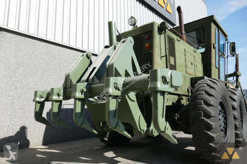 Grejder Caterpillar Ex-army