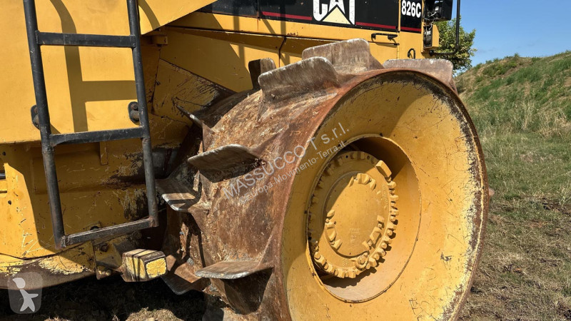 Grejder Caterpillar 826C