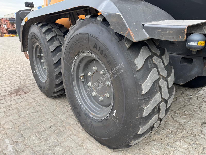 Grejder Case 836C AWD .