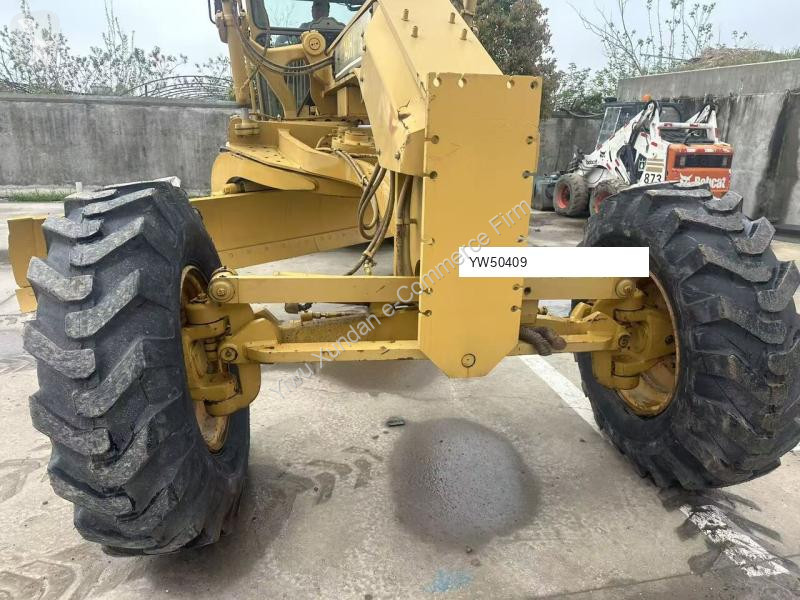 Grejder Caterpillar