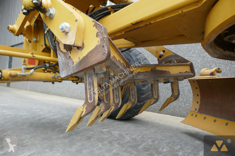 Grejder Caterpillar 12M3