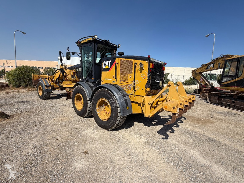 Grejder Caterpillar 120 M