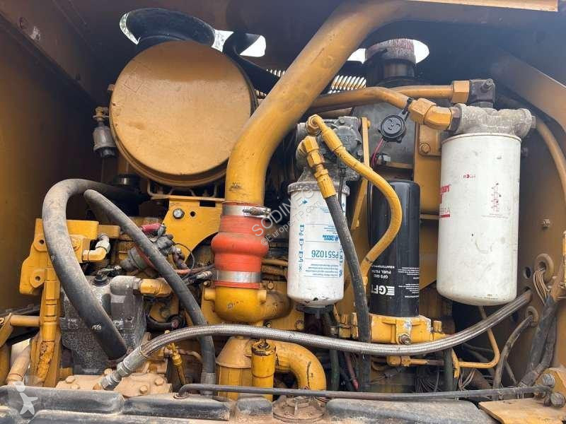 Grader Caterpillar
