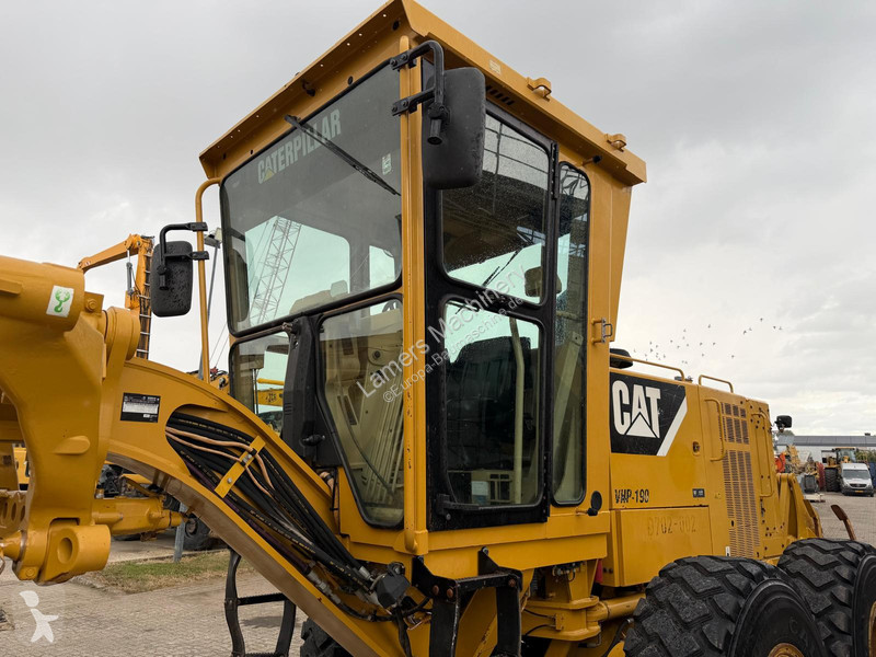 Niveladora Caterpillar 140K .