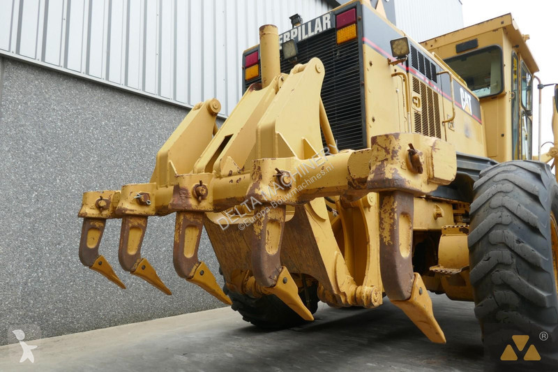 Niveladora Caterpillar
