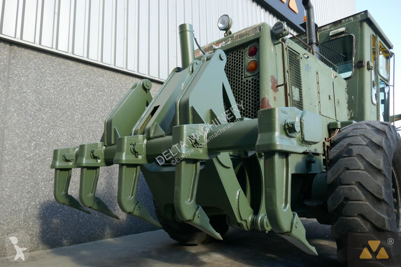 Грейдер Caterpillar Ex-army