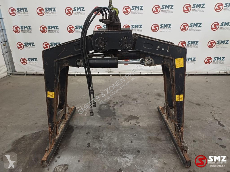 قطع آلات المناولة Occ Steenklem 3000kg SL331G