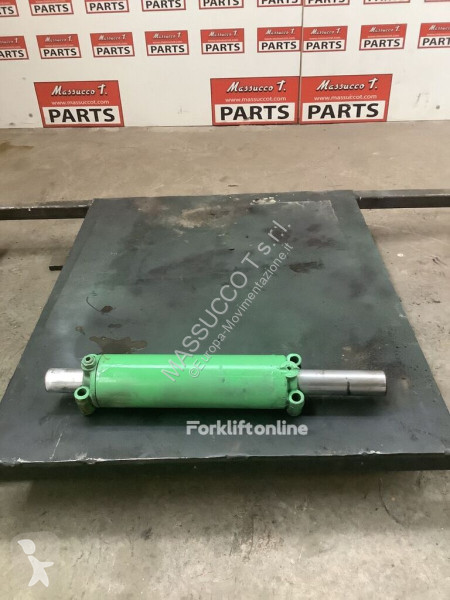 قطع آلات المناولة Merlo Vérin hydraulique pour...