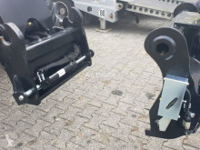 Náhradné diely na manipulačnú techniku Manitou Attache rapide Hydraulische Werkzeug Verrieglung pour matériel de manutention ojazdený