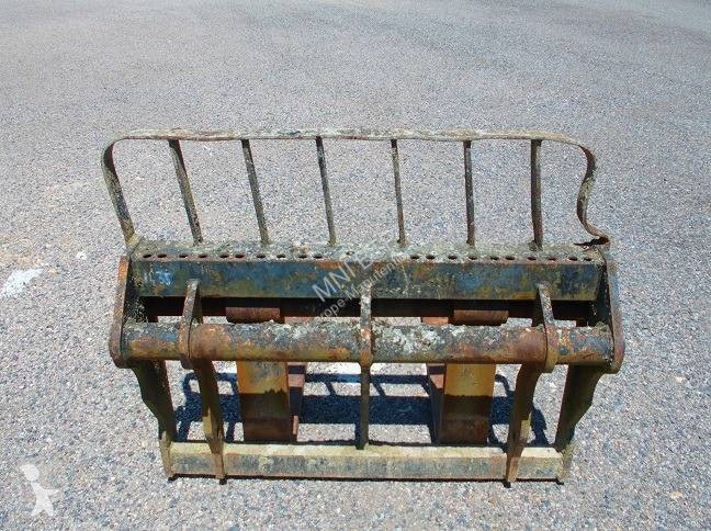قطع آلات المناولة Manitou Tablier avec fourches
