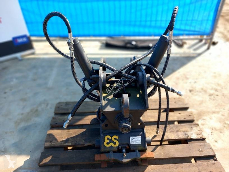 قطع آلات المناولة Komatsu MR-8 Tilt Eurosteel