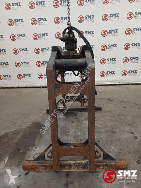 قطع آلات المناولة Occ Steenklem 3000kg SL331G