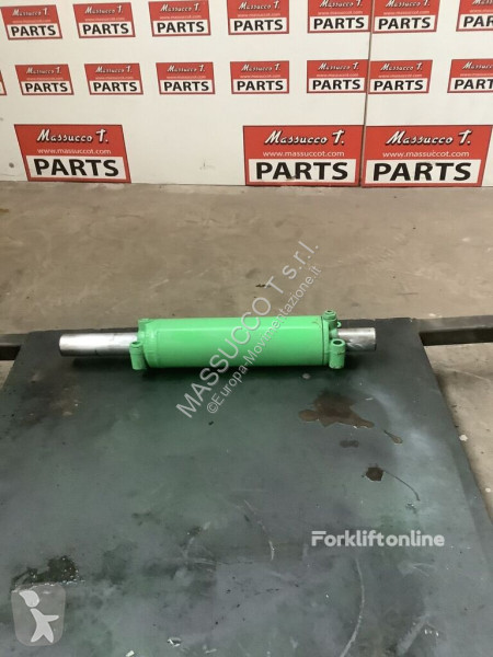 قطع آلات المناولة Merlo Vérin hydraulique pour...
