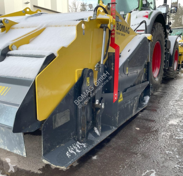 Obras de carretera Bomag RS 300