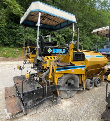 Obras de carretera pavimentadora Bitelli