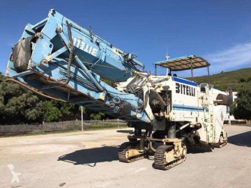 Lavori stradali scarificatrice Bitelli