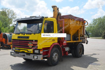 Sypač Scania