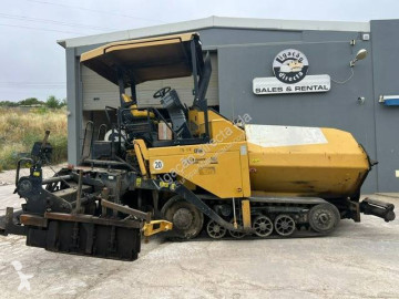 Obras de carretera Caterpillar ap555E