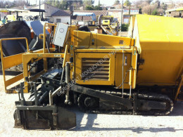 Yol çalışmaları finişer Caterpillar
