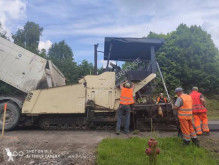 Yol çalışmaları finişer Titan 7820