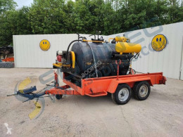 Crapie sprayer road construction equipment 1500 LITRES