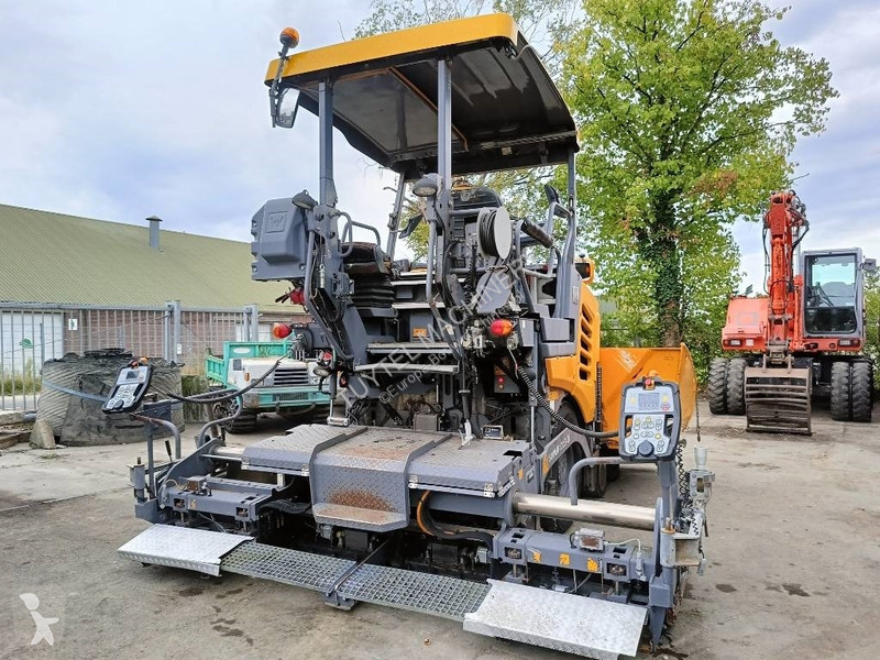 Wegenbouw Vögele Super 1303-3i asfalt machine...