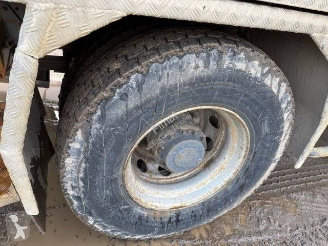 Vejarbejde Renault Kerax 320