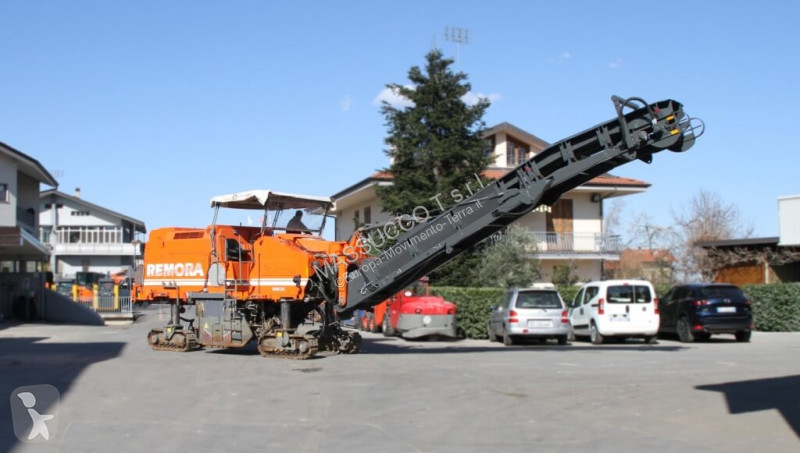أشغال طرقية Wirtgen 1500