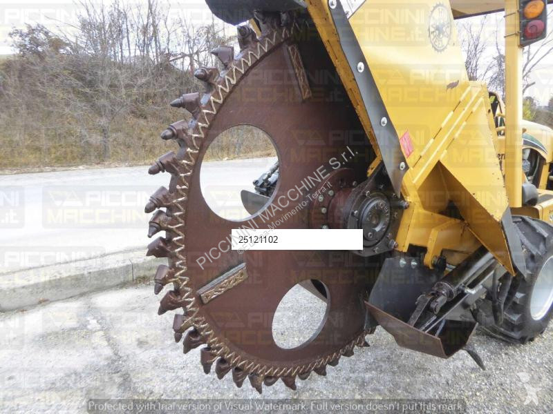 أشغال طرقية Vermeer RTX550