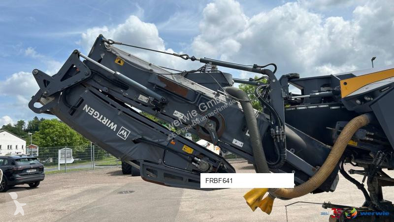 Cestné staviteľstvo Wirtgen W210Fi
