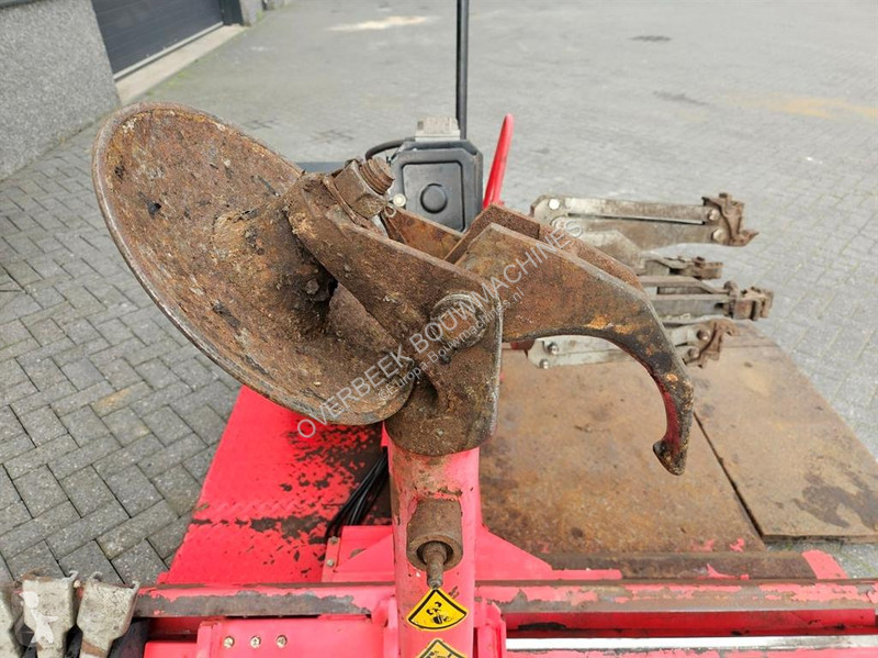 Vägarbeten  T980 - Truck tyre...