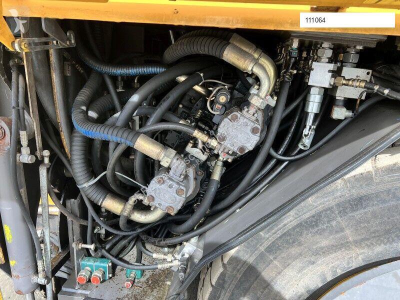 Vägarbeten Volvo 6870