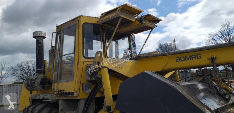 Wegenbouw  Stabilizator gruntu BOMAG MPH 122-2