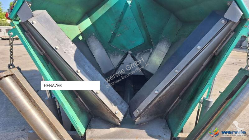 Silniční práce Vögele SUPER 1303-3i